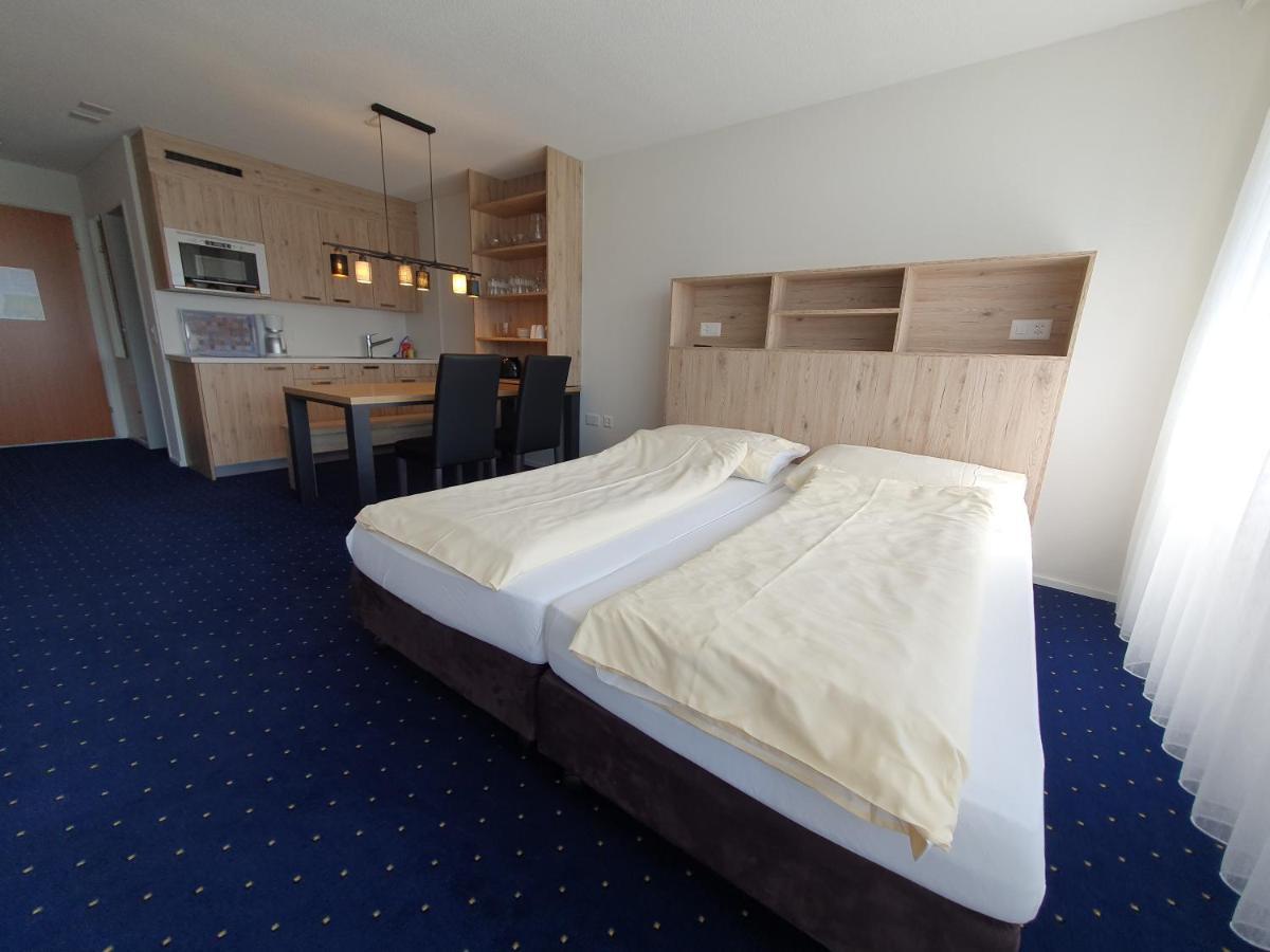 Apart Holidays Моршах Екстериор снимка